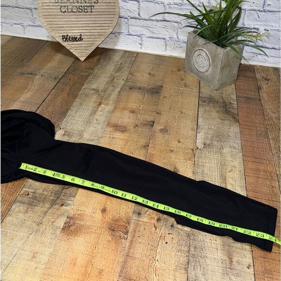 Lululemon Wunder Under Roll Down Dance Pant in Black - Picture 12 of 16